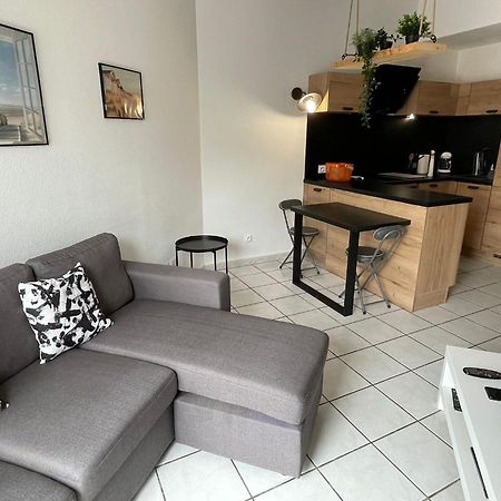 Villa 2 Etoiles Proche Plage Et Commerces Saint-Cyprien  Habitación foto
